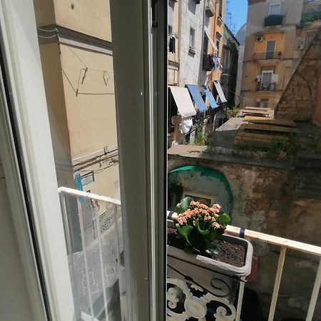 Апартаменты Il Vicoletto Sul Castello Неаполь Экстерьер фото